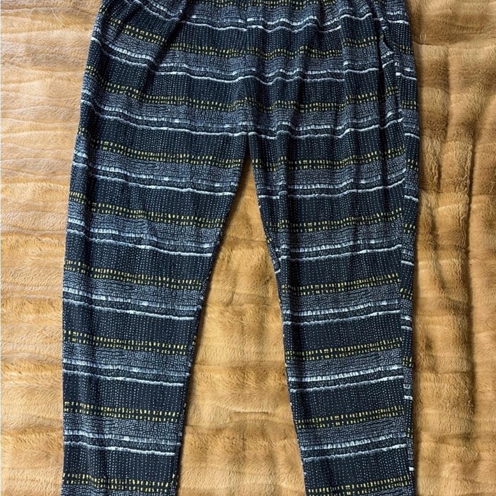 H&M Black and White Patterned Pants
